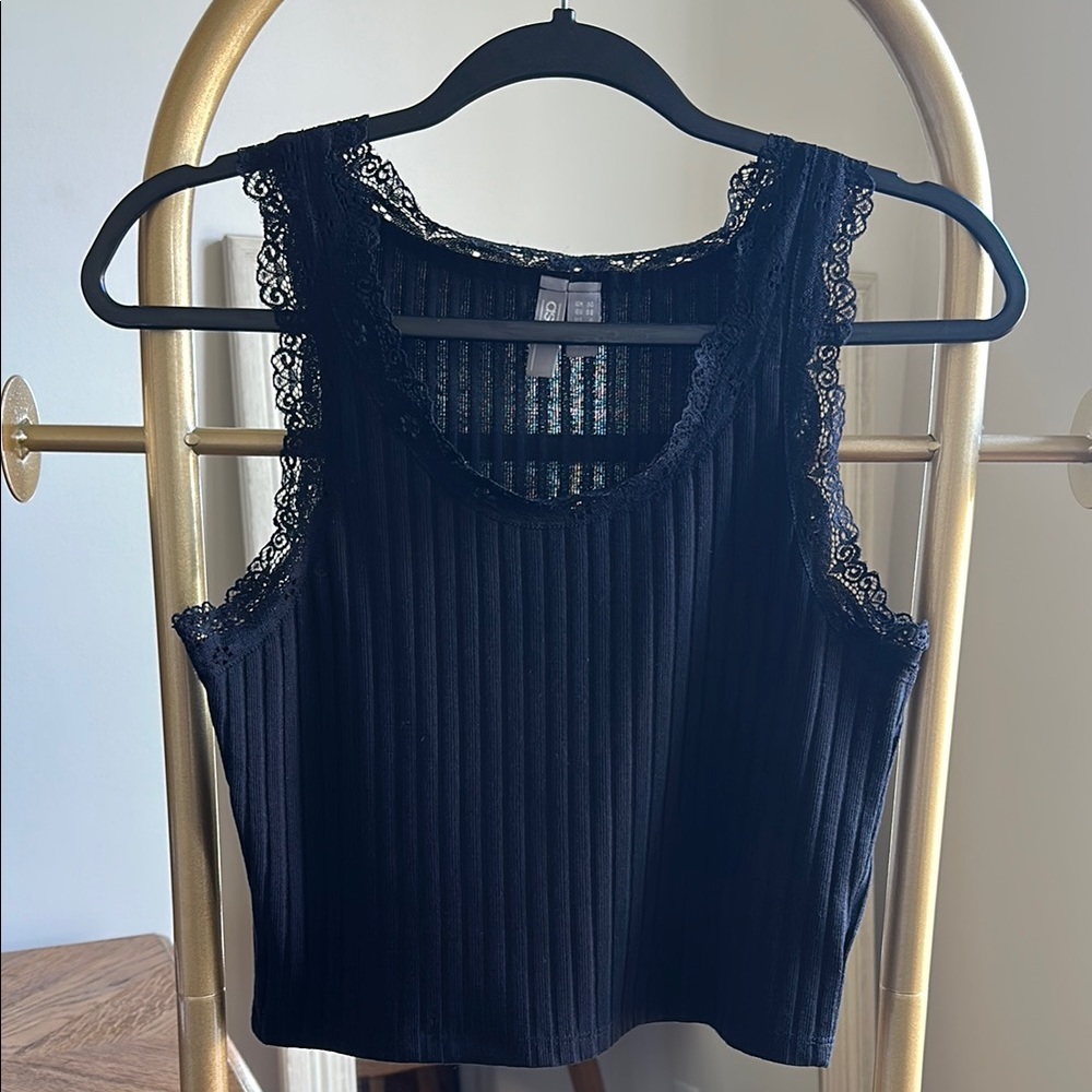 ASOS black lace trim tank top (US size 6) ✨